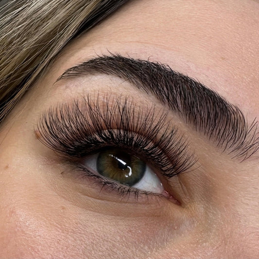 Lash Lift in Dubai: What It Is, How Long It Lasts and Lash Lift vs Extensions
